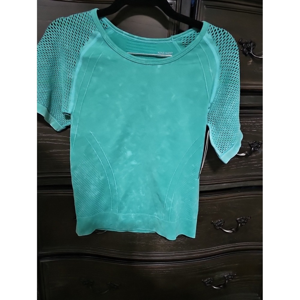 Nine West Active Turquoise Acid Wash Seamless Mesh Short Sleeve Top SM